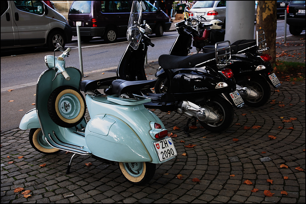 Vespa mit seinen jungen Brüder zusammen. Test neue Canon Objektiv EF-S15-85mm f/3.5-5.6 IS USM