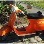 Vespa orange