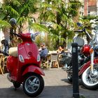 Vespa trifft Harley