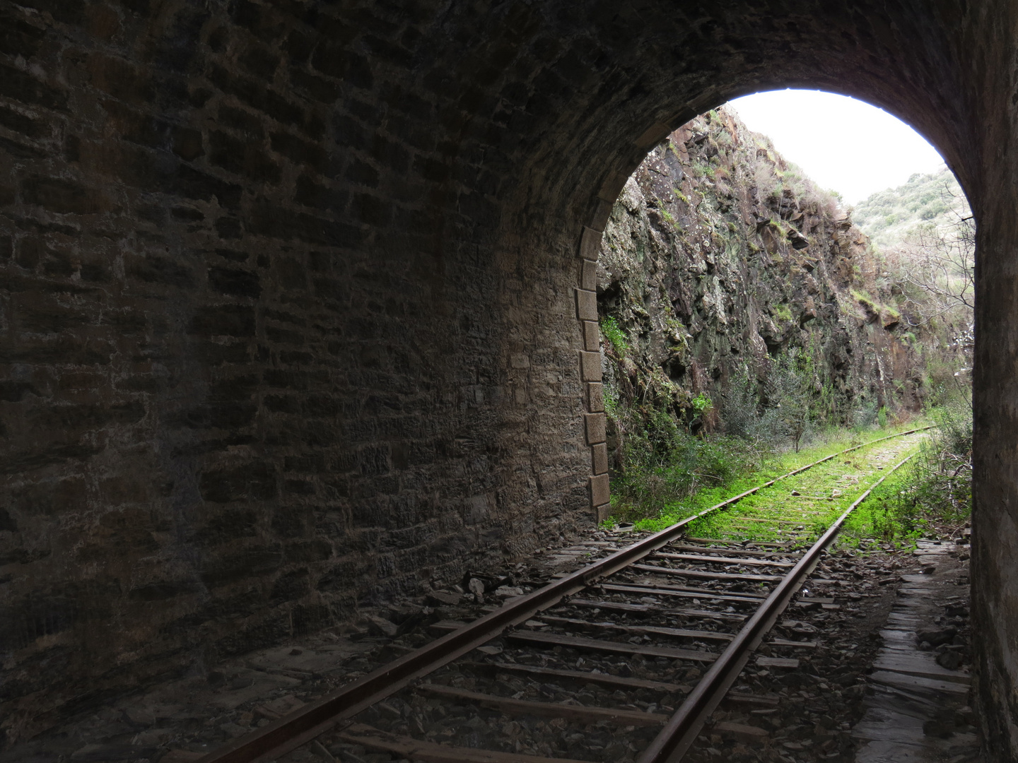 Vestigios del ayer, al final del tunel