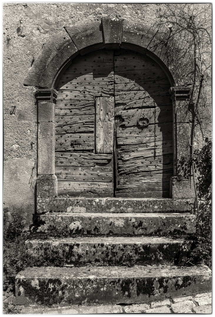 Vézelay vieille porte