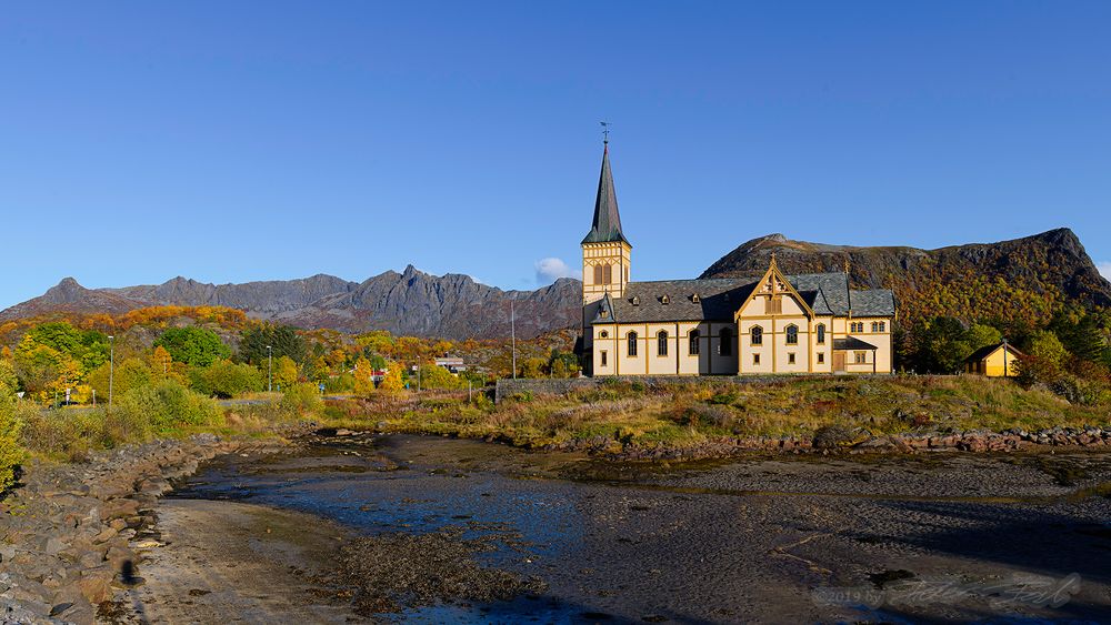 Vågan-Kirche / Lofoten-Kathedrale