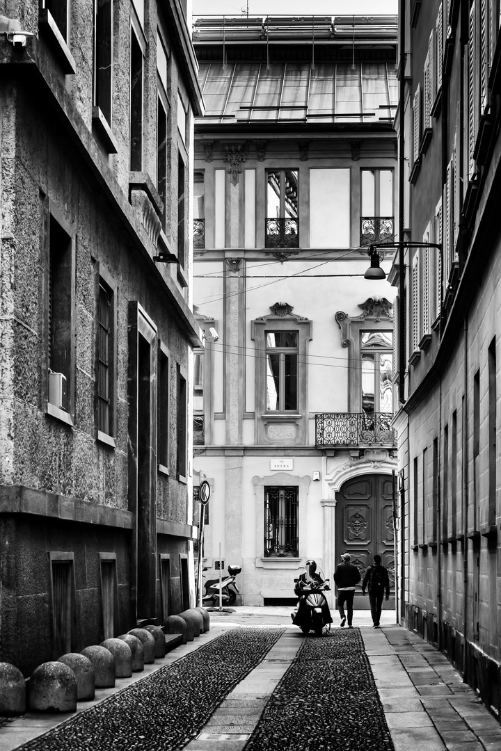 Via del Carmine, Milano