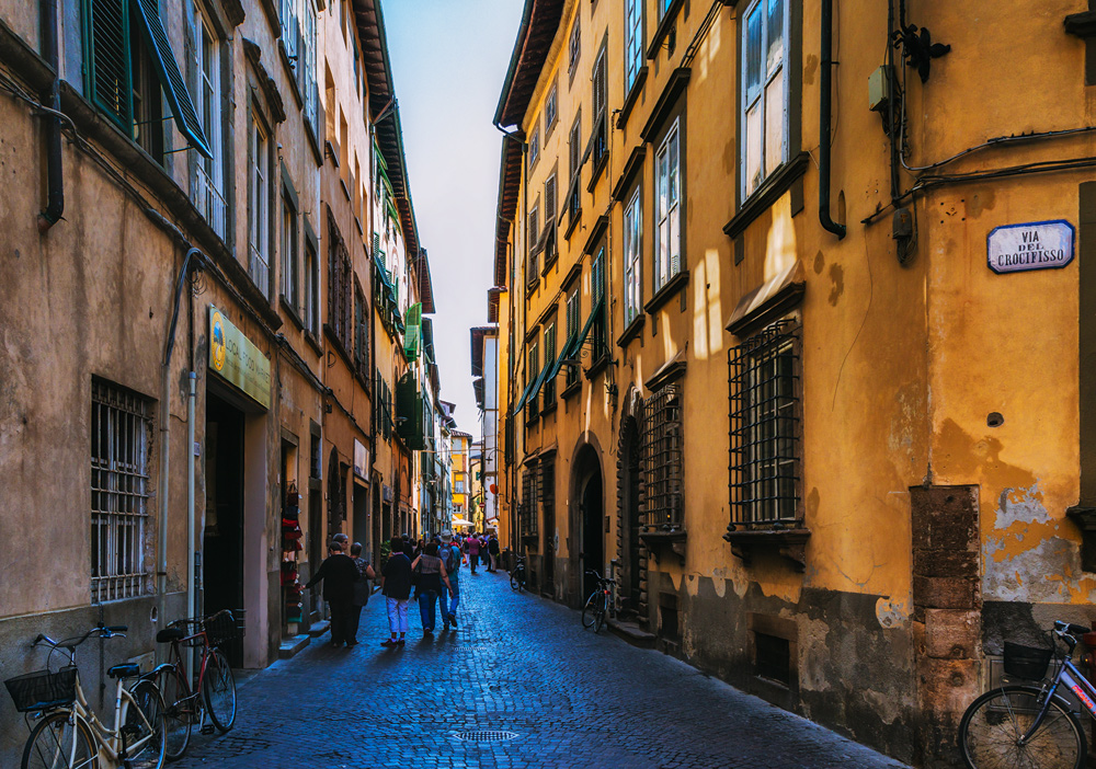 Via del Crocifisso