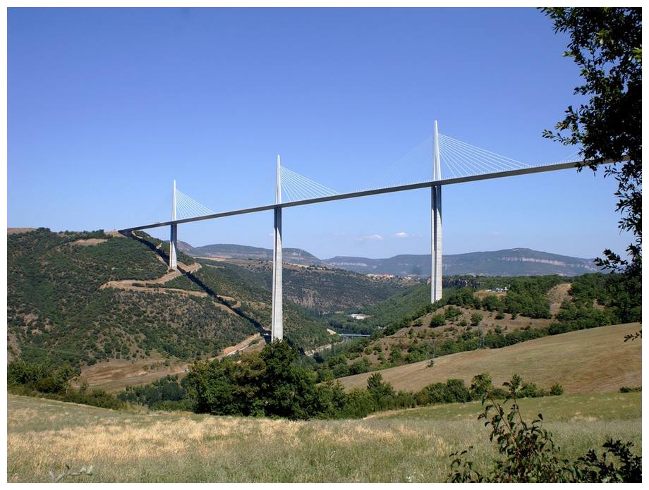 Viaduc de MILLAU 1