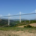 VIADUC - de - MILLAU - 2 -