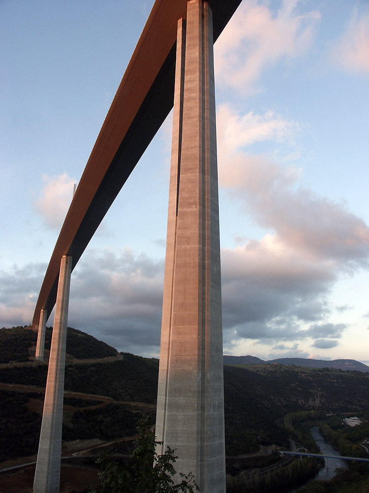 *Viaduc de Millau* die höchste Brücke der Welt