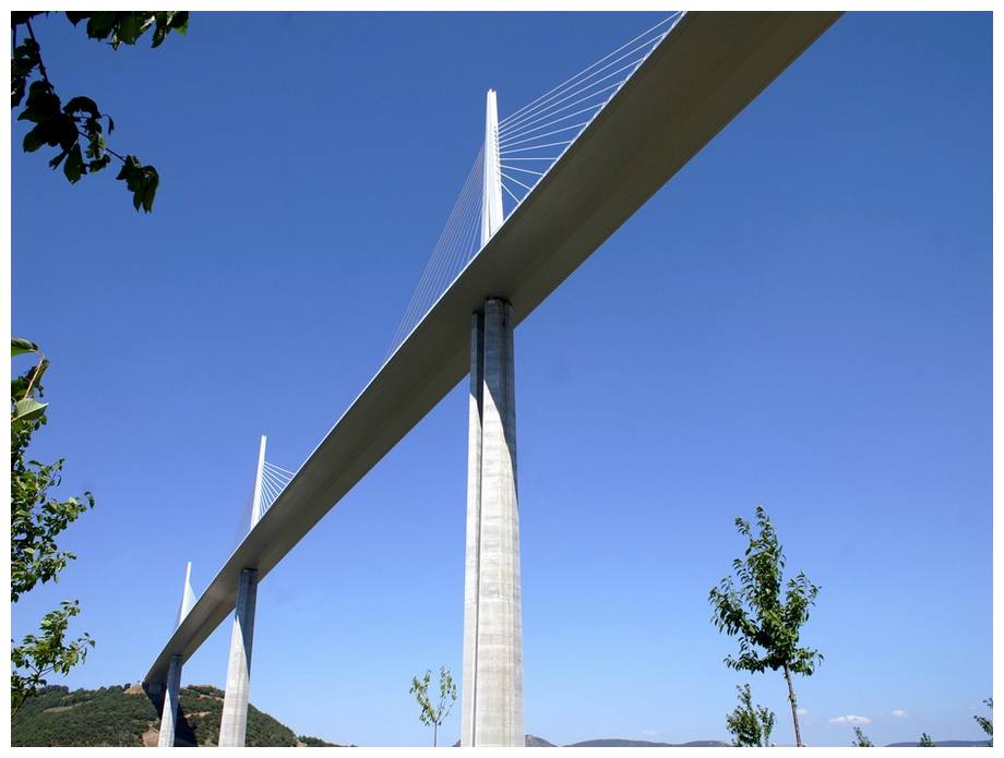 Viaduc de MILLAU II