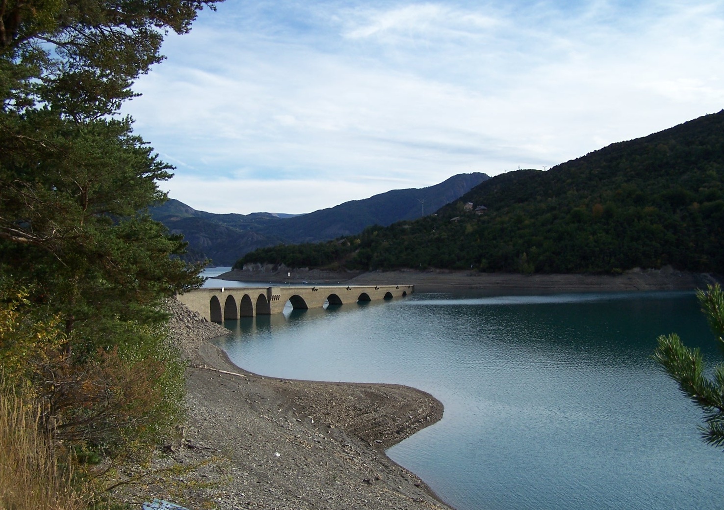 VIADUC SUBMERGE DANS LE LAC DE SERREPONCON photo et image paysages, paysages de montagne, les VIADUC SUBMERGE DANS LE LAC DE SERREPONCON photo et image paysages, paysages de montagne, les