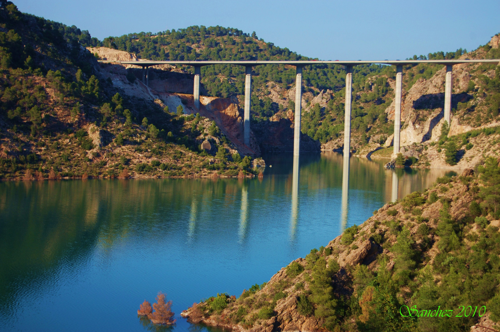 Viaducto de Contreras.