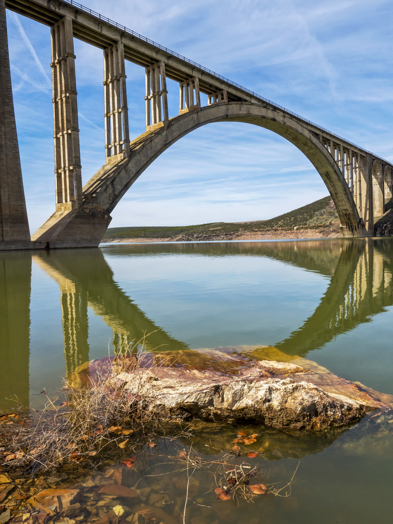 Viaducto Martín Gil.