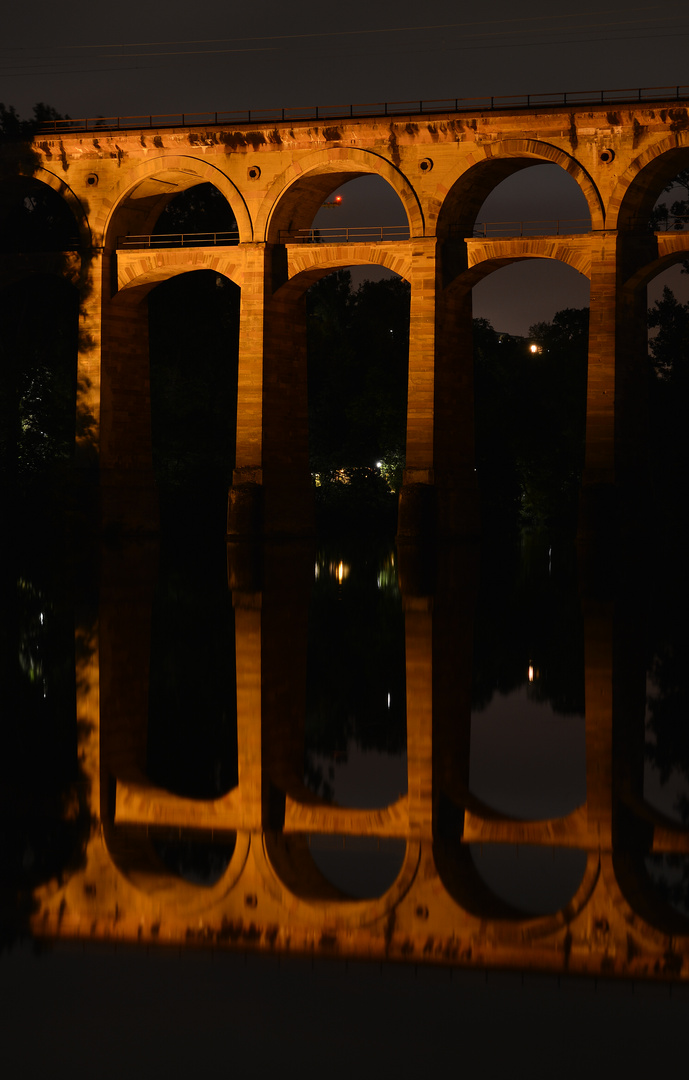 Viadukt by night