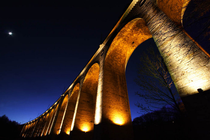 Viadukt in der blauen Stunde von Ingo Hecker