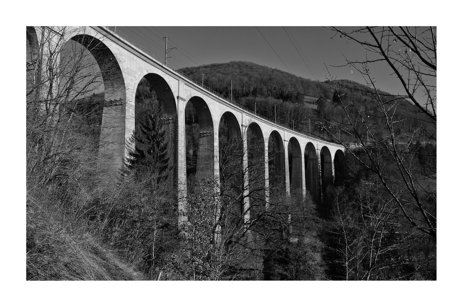 Viadukt über den Doubs.