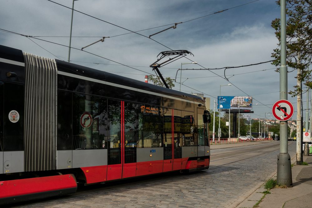 Viale Dukelských Hrdin, Praga