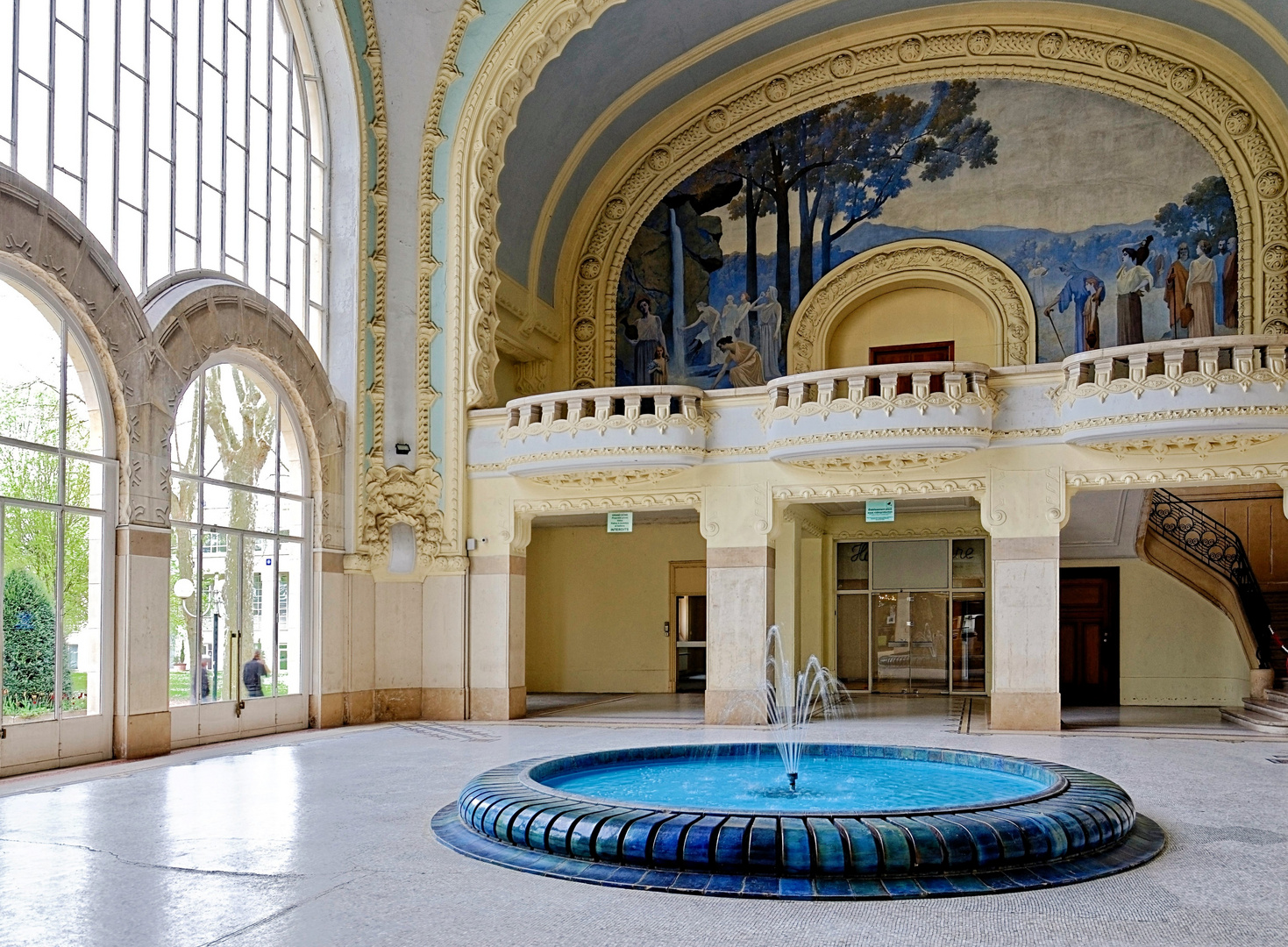 Vichy - Les Thermes - sous le Dôme