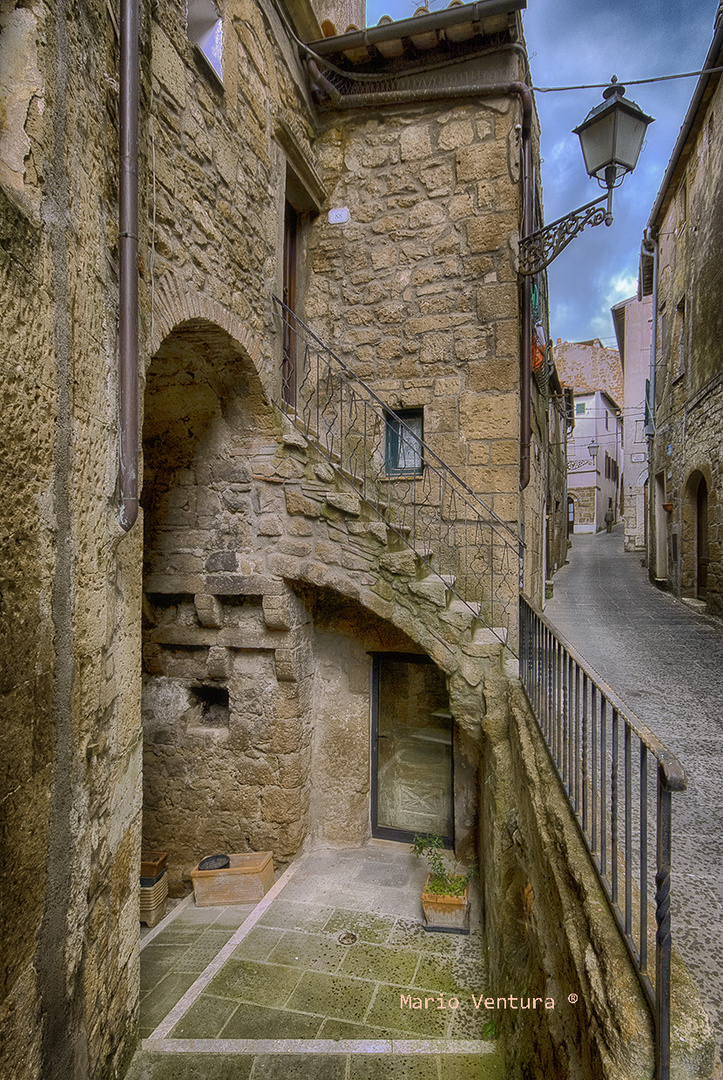 Vicolo a Pitigliano 2