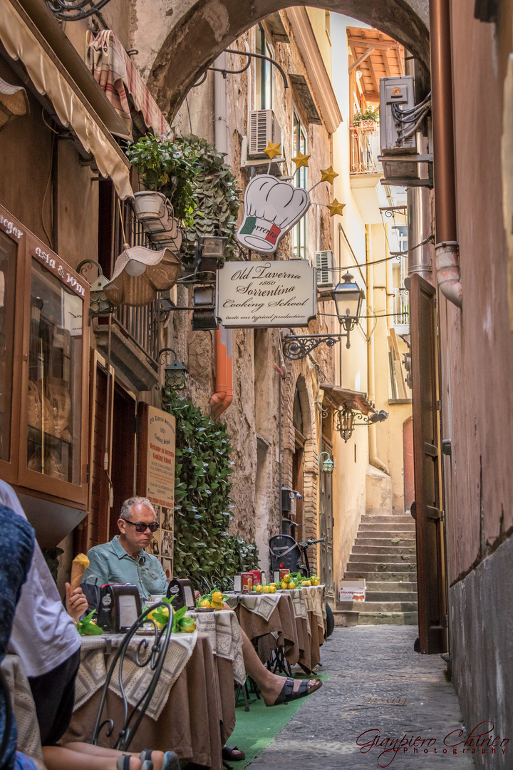 Vicolo centro storico di Sorrento 