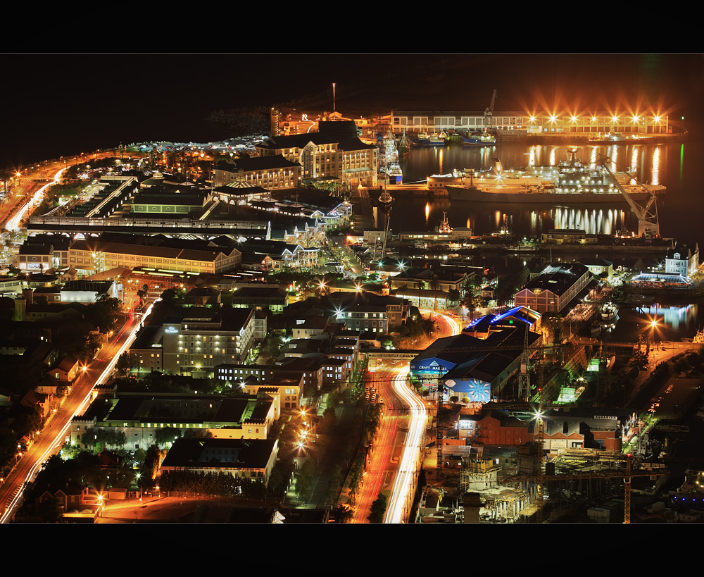 ---- Victoria and Alfred Waterfront by Night ----