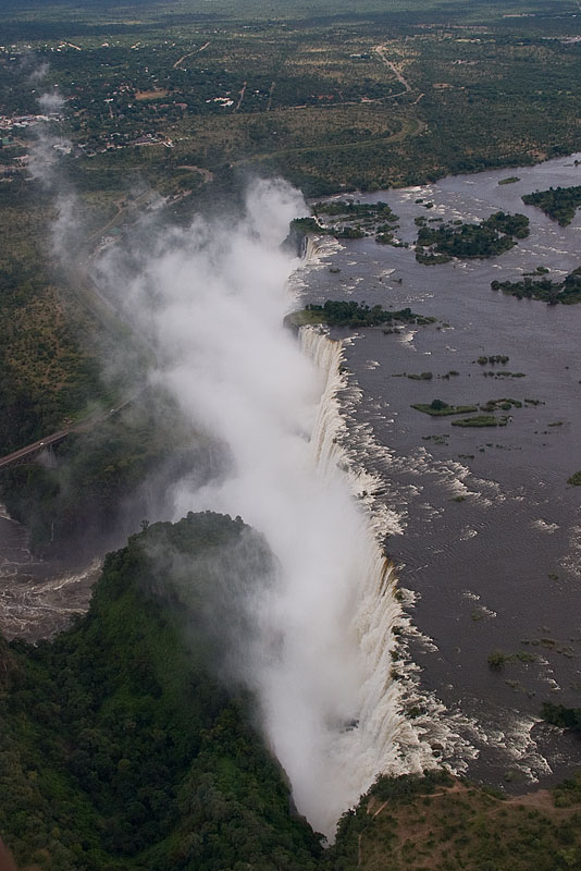 Victoria Falls mal mit Wasser