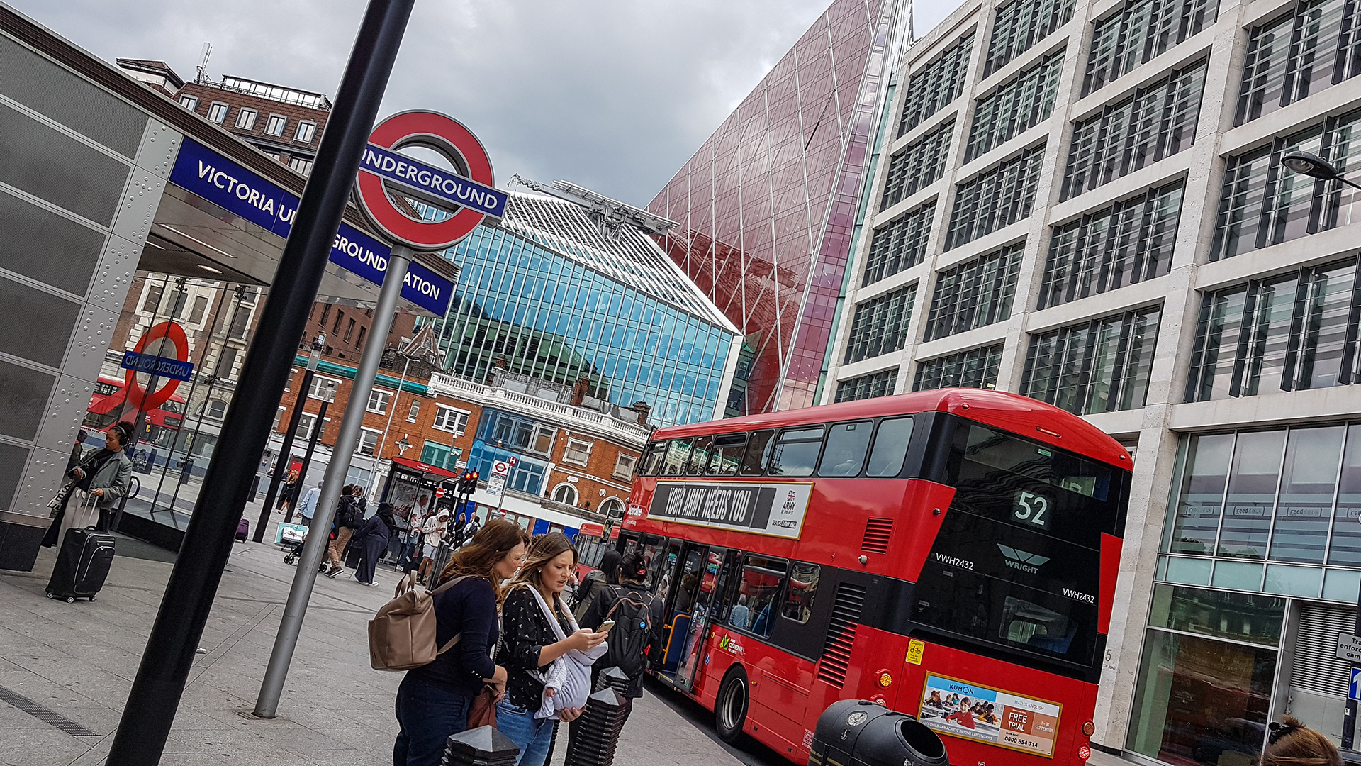 victoria station