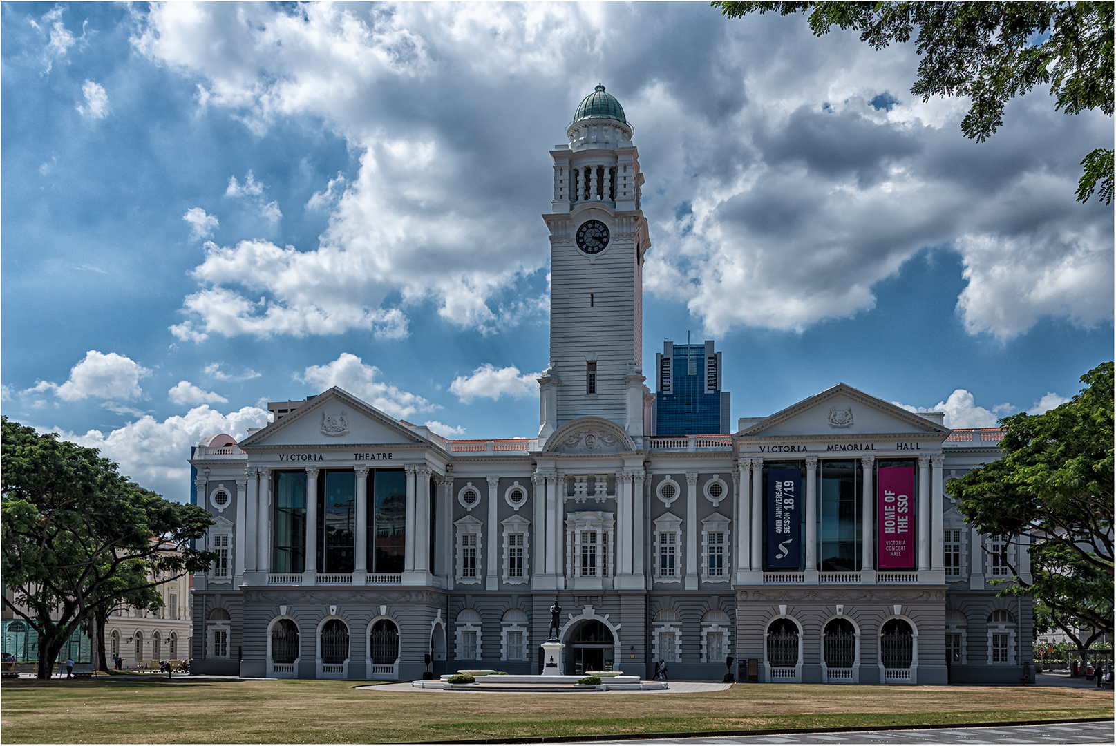 Victoria Theatre and Concert Hall