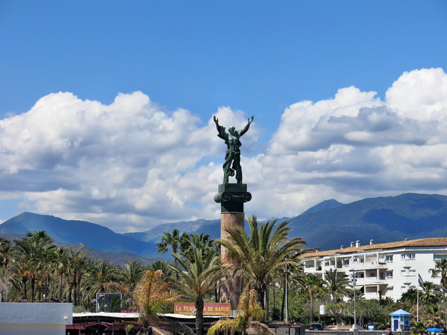 Victory Statue - Puerto Banús, Marbella