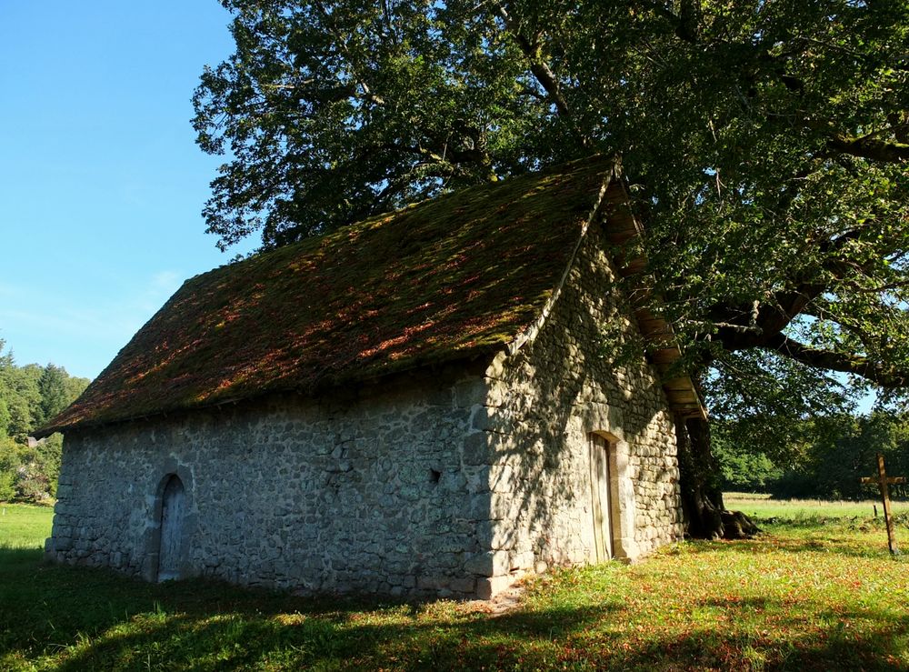 Vieille chapelle en Creuse