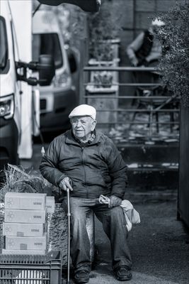 viel braucht er nicht mehr.......