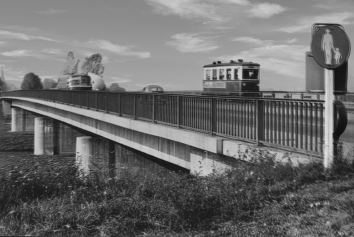 Viel los auf der Brücke...