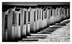 Viele Badehäuser am Strand ...