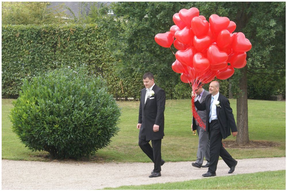 viele bunte Herzen