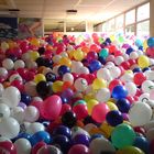 viele bunte Luftballons