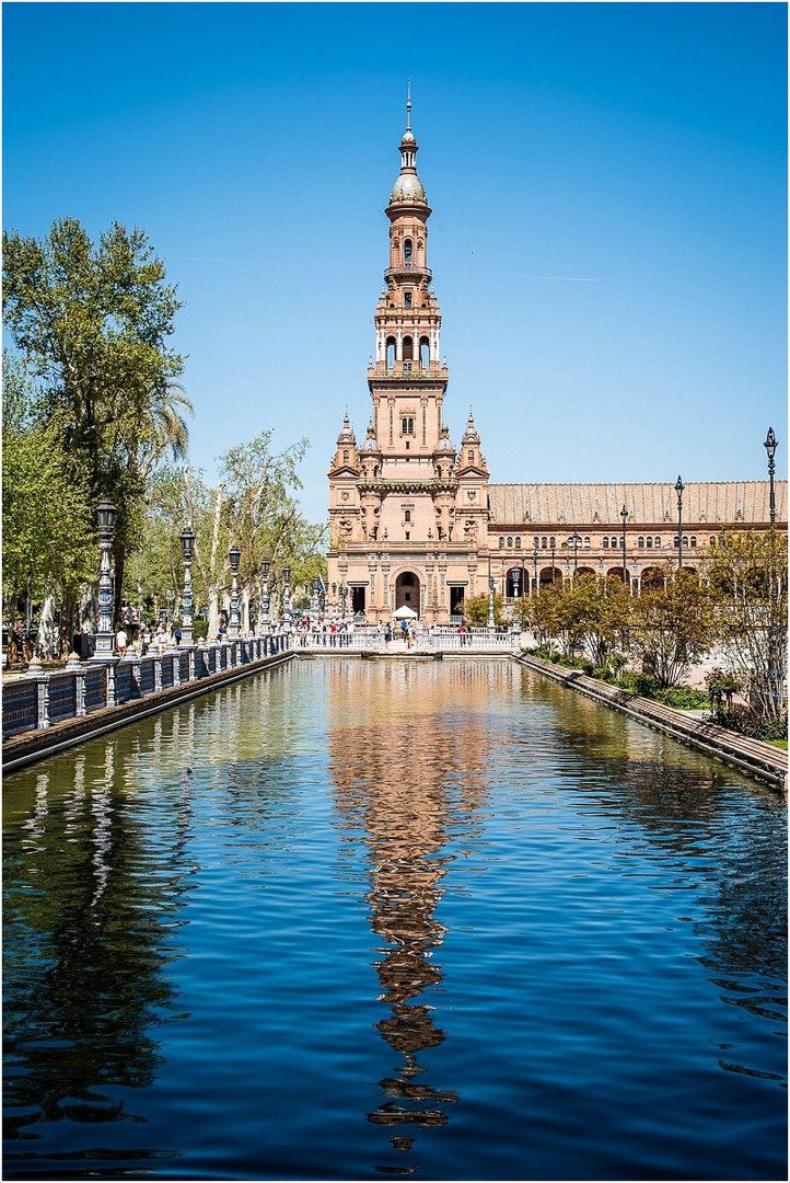 viele Grüße aus Sevilla