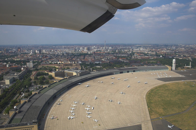 viele kleine Flugzeug @ Berlin - Tempelhof
