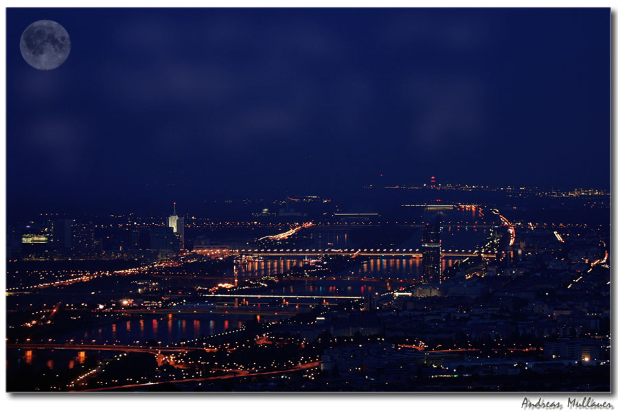 Vienna by night