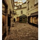 Vienna Courtyard