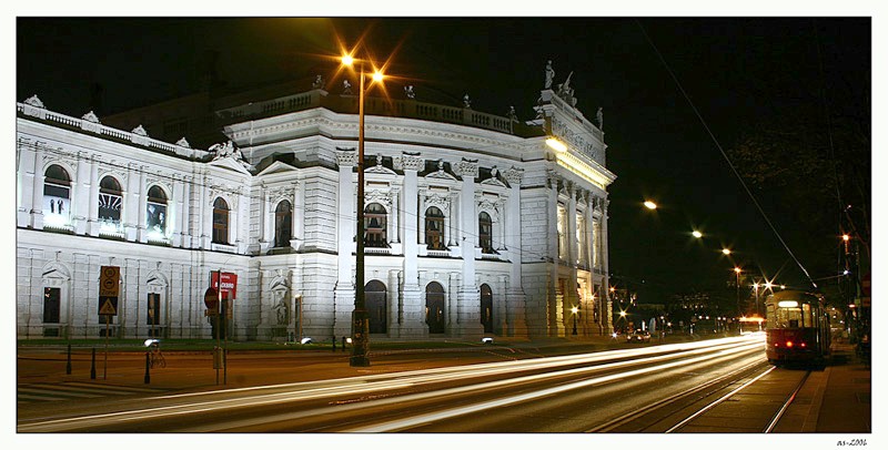 Vienna @ Night