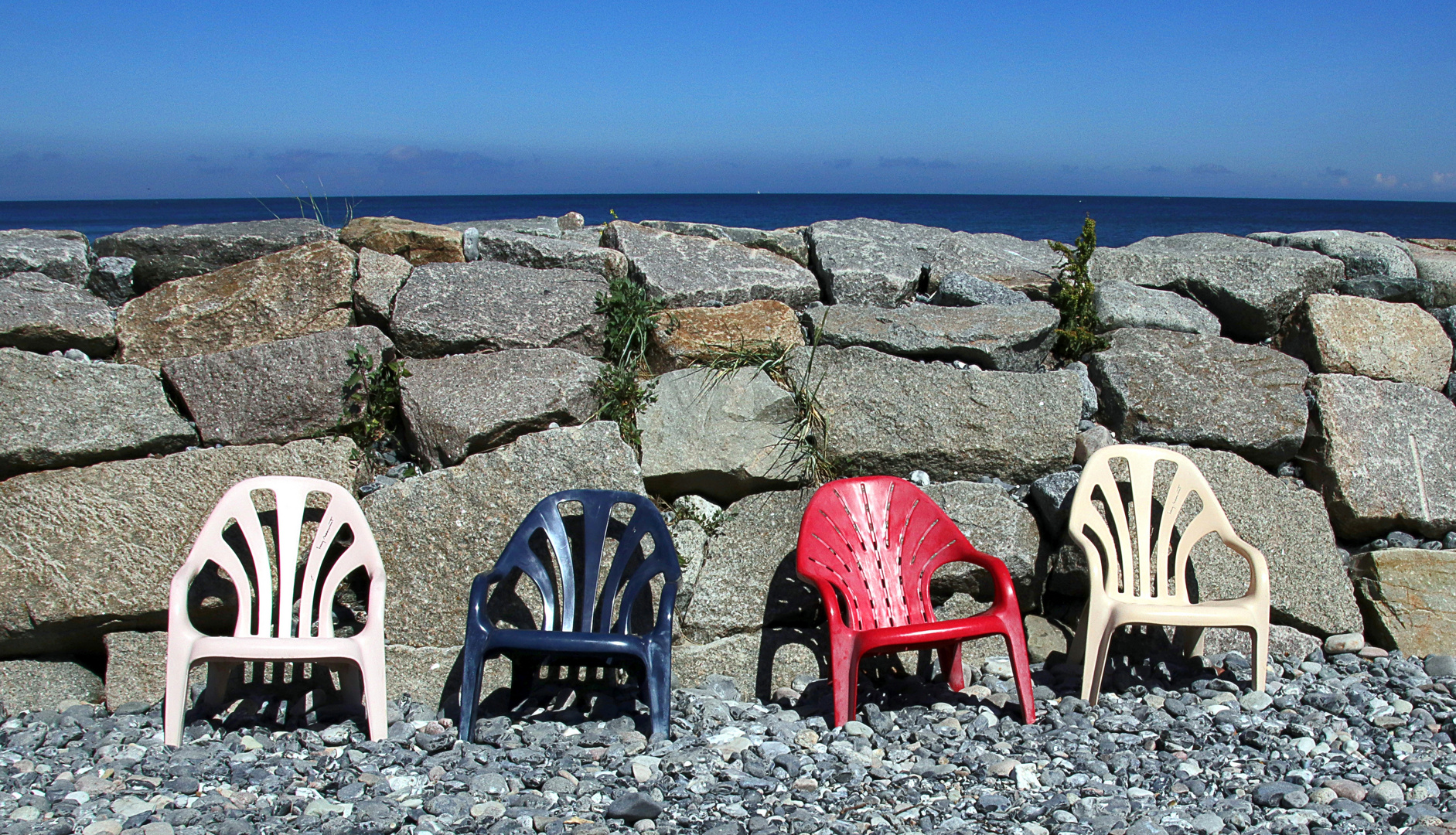 Vier Stühle mit Meerblick.... Foto & Bild | landschaft, meer & strand