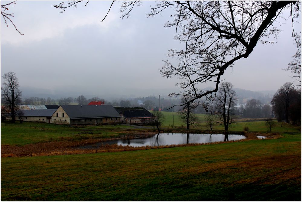 Vierseithof bei Schluckenau im Herbst 2013