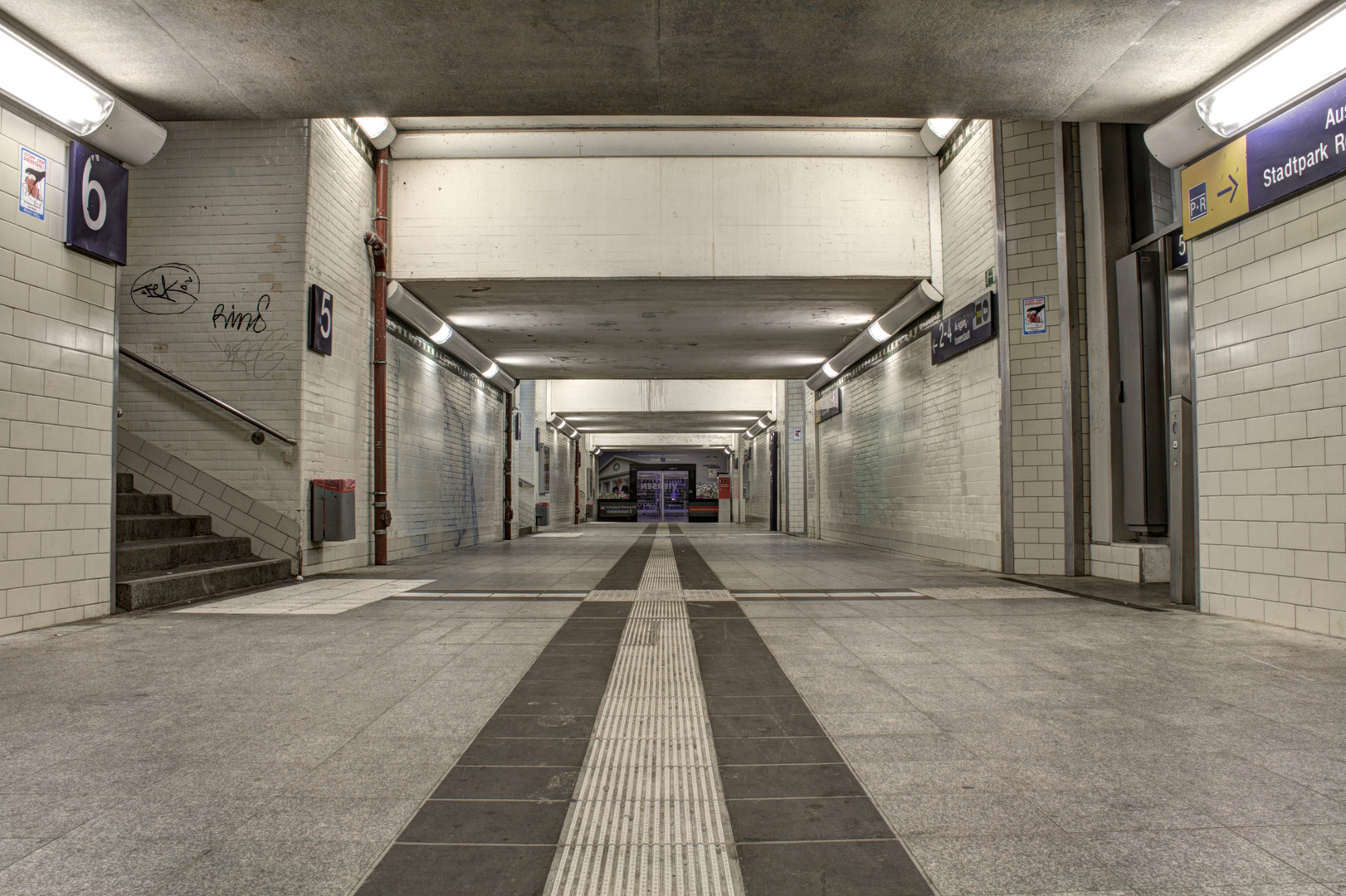 Viersen Bahnhof Nachts