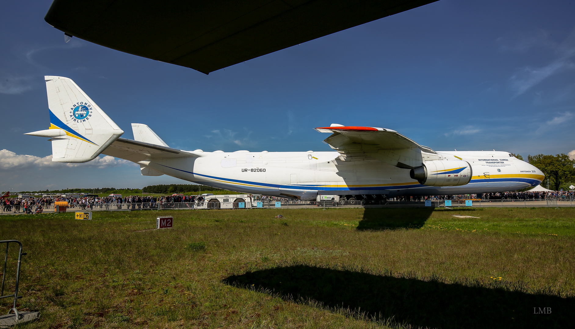 Vierundachzig Meter Flugzeug