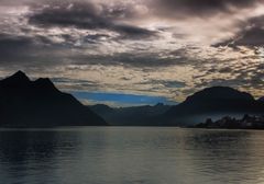 Vierwaldstätersee am Morgen