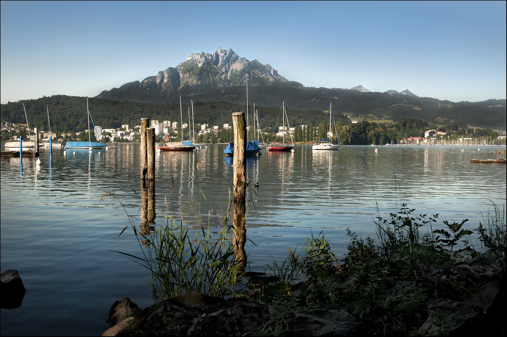 Vierwaldstättersee am Morgen mit Blick auf den Pilatus /2