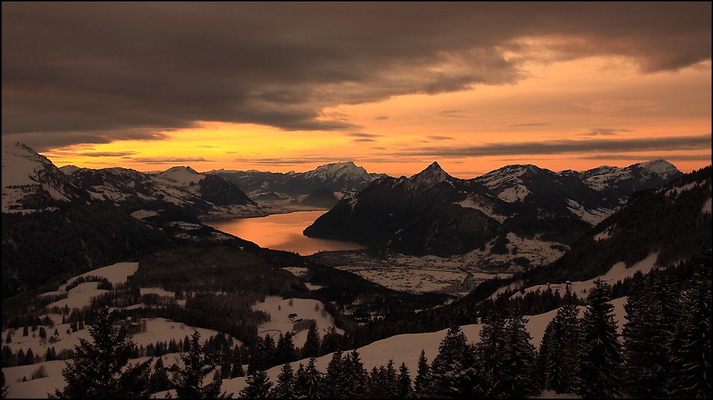 Vierwaldstättersee vom Ibergeregg SZ. Auf der rechten Seite ist Rigi im Bild.