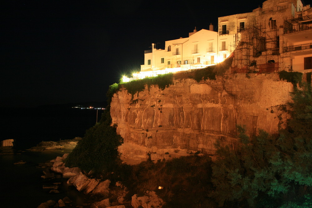 VIESTE BY NIGHT