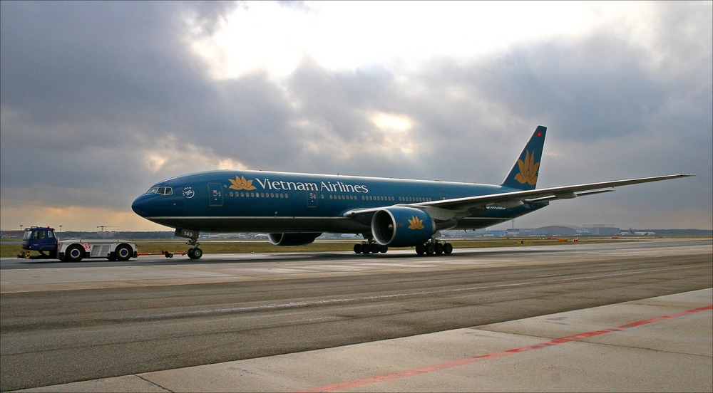 Vietnam Airlines 777-200
