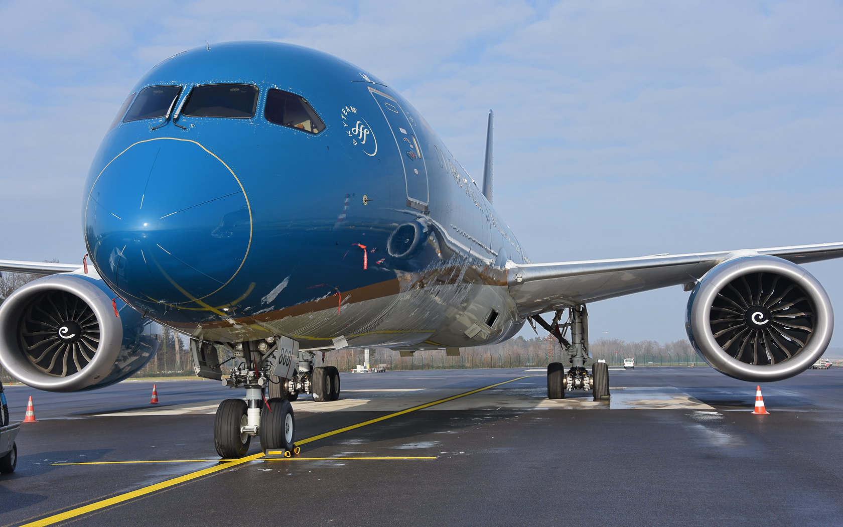 Vietnam Airlines Boeing 787-9 Dreamliner VN-A868 