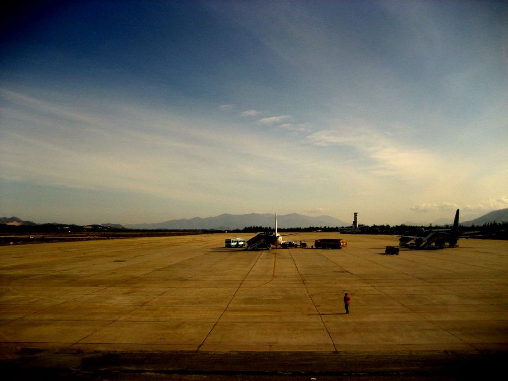 Vietnam Airport by Sue Sanne 