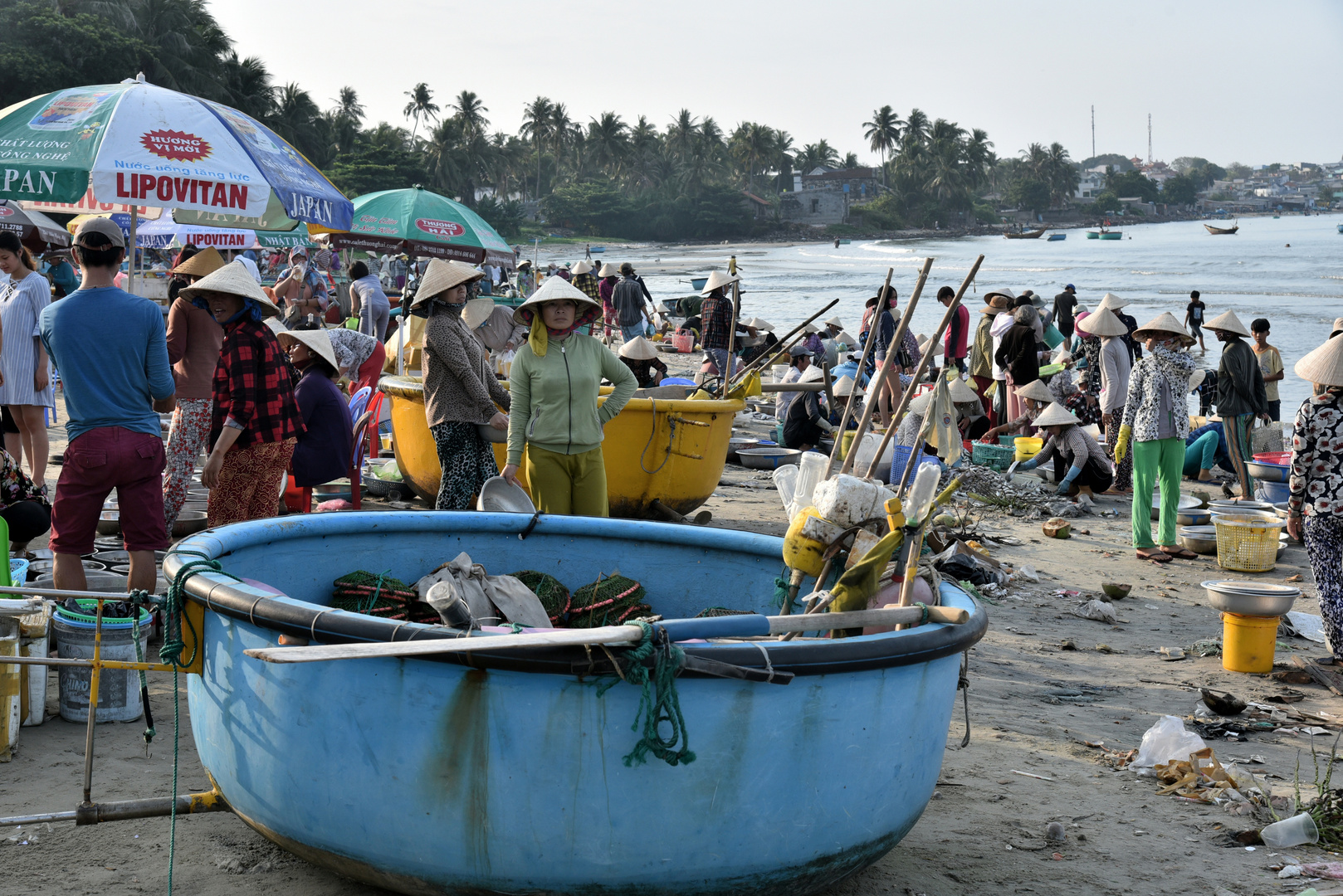 Vietnam - der Fischfang wird verteilt